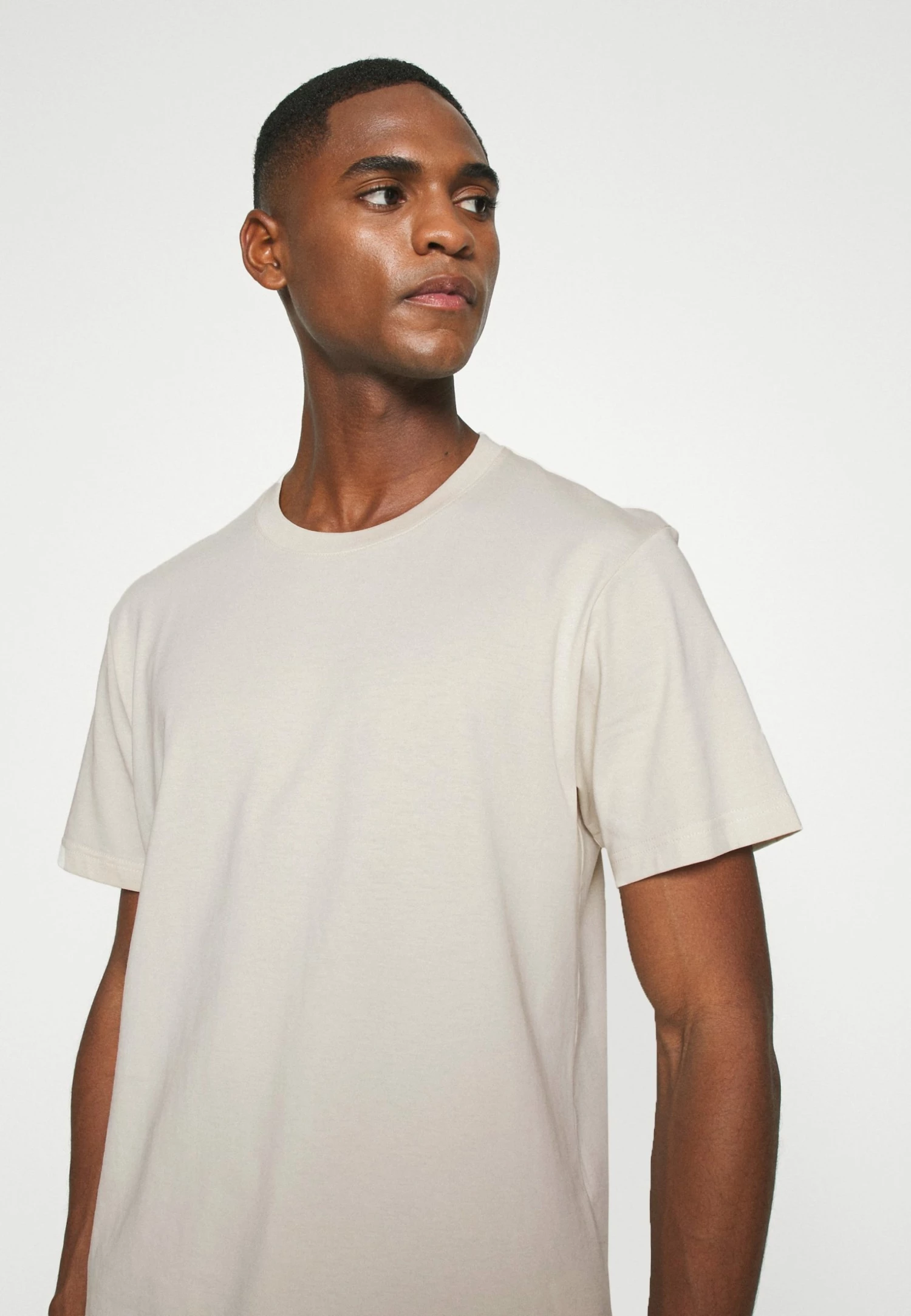 Meilleure vente 😀 ARKET T-shirt basique Men 💯 8 Meilleure vente 😀 ARKET T-shirt basique Men 💯 – Image 6