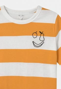 Top 10 ✔️ Qualité absolue ARKET T-shirt imprimé t shirt col rond kids ✨ -ARKET Soldes Boutique 0667e6dc80f741cba96af4347a80bce0