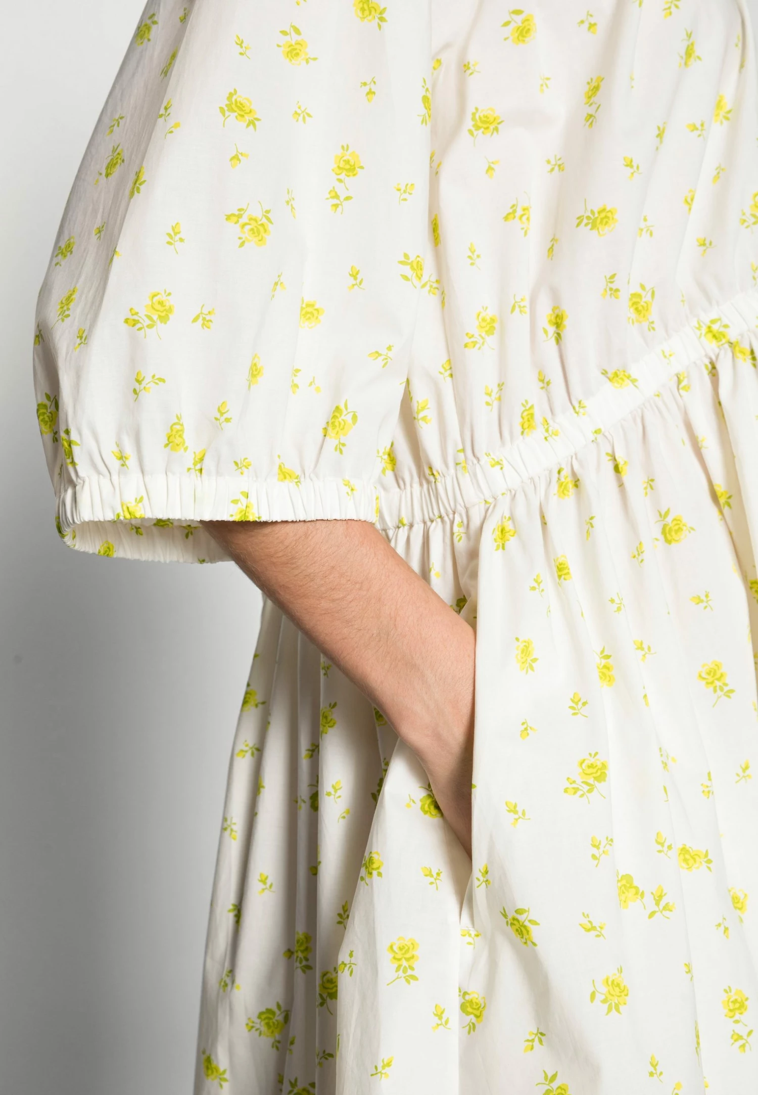 Meilleur prix ✨ ARKET👗 DRESS - Robe de jour Produit de première qualité col en v women ✨ 7 Meilleur prix ✨ ARKET👗 DRESS - Robe de jour Produit de première qualité col en v women ✨ – Image 5