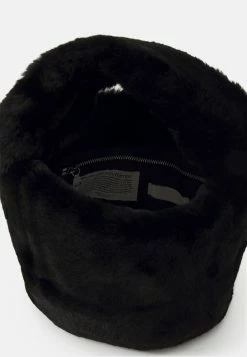 Les meilleures critiques de ✨ ARKET Sac à main Prix Discount bag couleur unie women 🤩 -ARKET Soldes Boutique 09aab7044cc44ad89a54b910a9848a7f