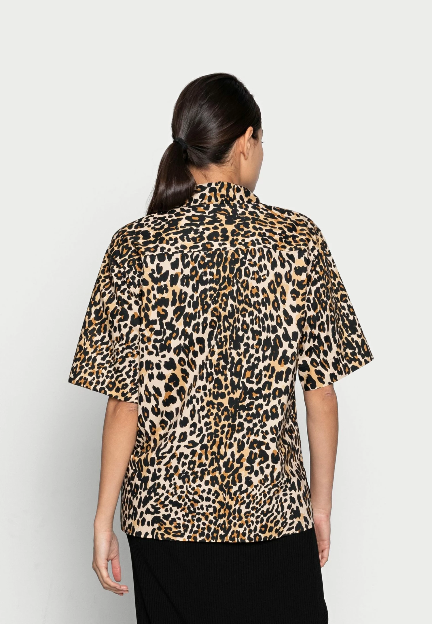 Meilleure affaire 🛒 Soldes En Ligne ARKET Chemisier shirt col revers women ⌛ 5 Meilleure affaire 🛒 Soldes En Ligne ARKET Chemisier shirt col revers women ⌛ – Image 3