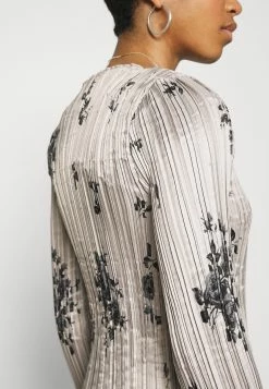 Acheter 👏 Authentique 100% ARKET Blouse shirt col bateau women ⌛ -ARKET Soldes Boutique 0bc8590459bb430ba6eb60f16bf1f8c0