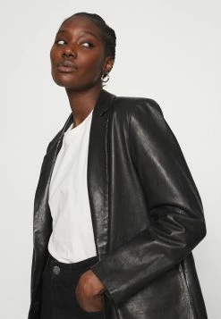 De gros 👍 ARKET T-shirt basique Women 🌟 26 De gros 👍 ARKET T-shirt basique Women 🌟 -ARKET Soldes Boutique 0bd575b2c37741d5a8080dc59c75ed20