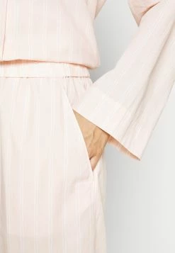 Les meilleures critiques de 👏 ARKET Meilleur Prix Garanti Bas de pyjama night trouser haute women 🧨 -ARKET Soldes Boutique 0cd2f68988df43a49af50a80832fb5f3