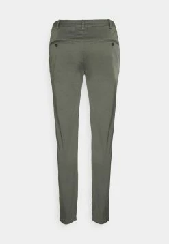 Remise 🎁 ARKET Discount En Ligne Chino trouser normale men 🧨 -ARKET Soldes Boutique 0d71e1b1d7c345c68cb7e9221f0dcb44