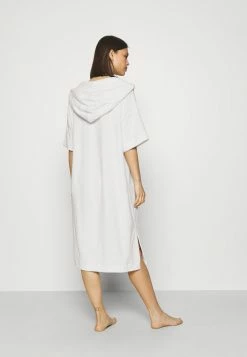 Nouveau 🤩 ARKET Accessoire de plage Vendre beach accessories capuche women 🤩 -ARKET Soldes Boutique 0d7c7f02b1394e2a89be89b19b90b468