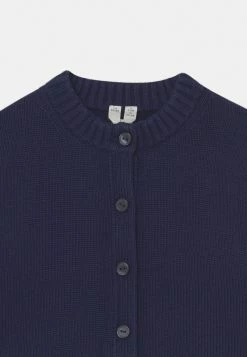 Acheter 🎉 ARKET Prix Dynamité UNISEX - Gilet cardigan col rond kids ⭐ -ARKET Soldes Boutique 11880a5772984ec6a8be80545162762b