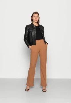 Top 10 🛒 ARKET Débardeur Women ⭐ -ARKET Soldes Boutique 16950176798a4869b428af78d09e4d46