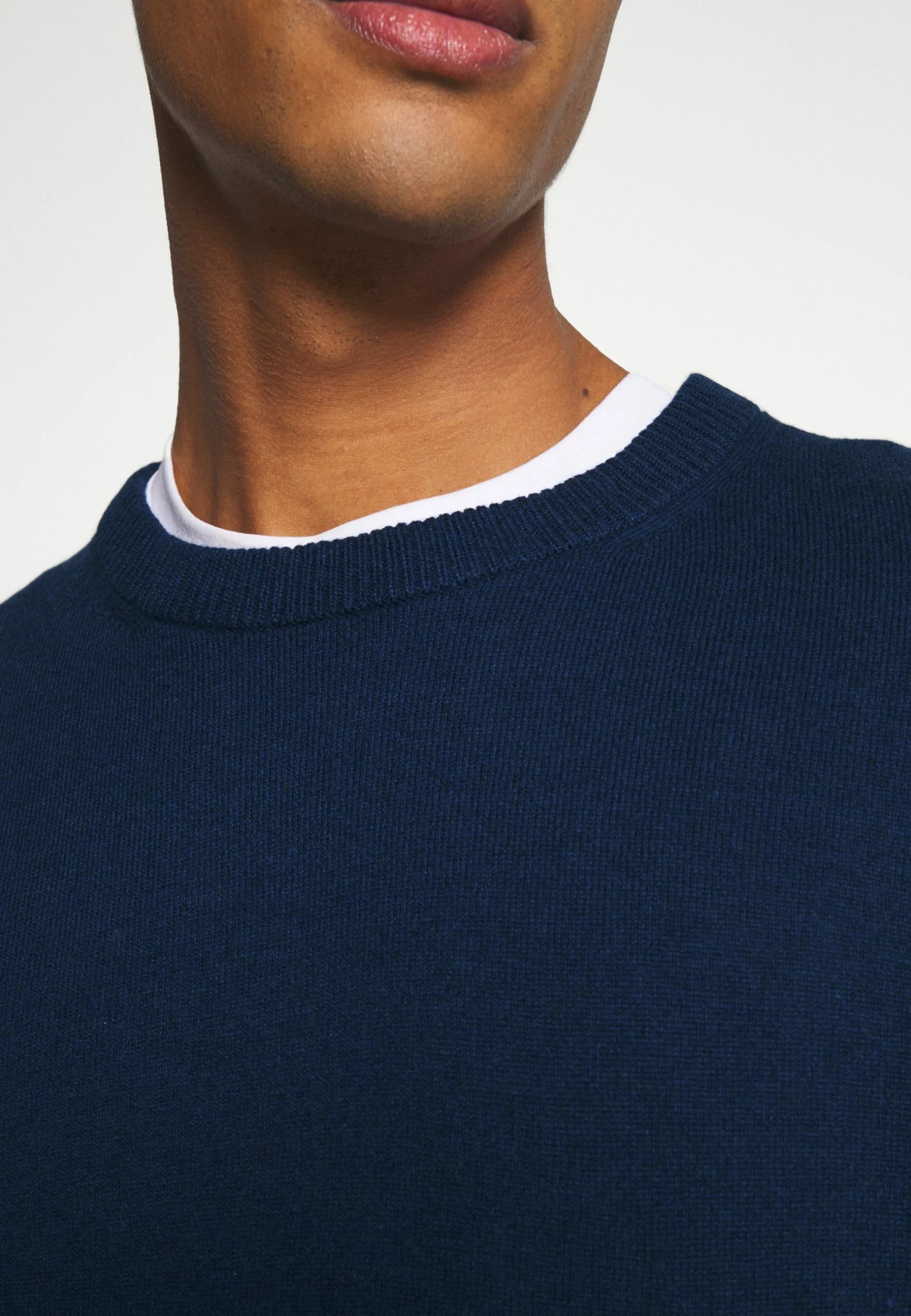 Les meilleures critiques de 🎁 ARKET Pullover excellente qualité col rond men 🌟 8 Les meilleures critiques de 🎁 ARKET Pullover excellente qualité col rond men 🌟 – Image 6