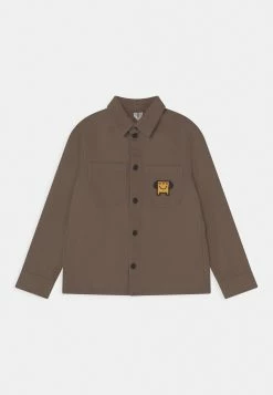 Meilleure vente ⭐ Qualité Garantie ARKET Chemise shirt col kent kids 😍 -ARKET Soldes Boutique 1f1cc7e867e6462bb1cc4a59feb35d61 1