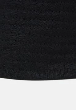 Acheter ⌛ ARKET Bon Rapport Coût-Efficacité Chapeau headgear couleur unie women ⭐ -ARKET Soldes Boutique 1fc69a3a6afd47fb941ffbeb45571abc