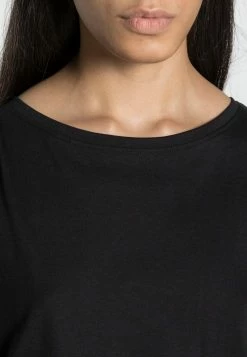 Acheter ❤️ En promotion ARKET TOP - Débardeur t shirt col rond women 🧨 -ARKET Soldes Boutique 20d49856ce5d4eaea6c9be020536b950