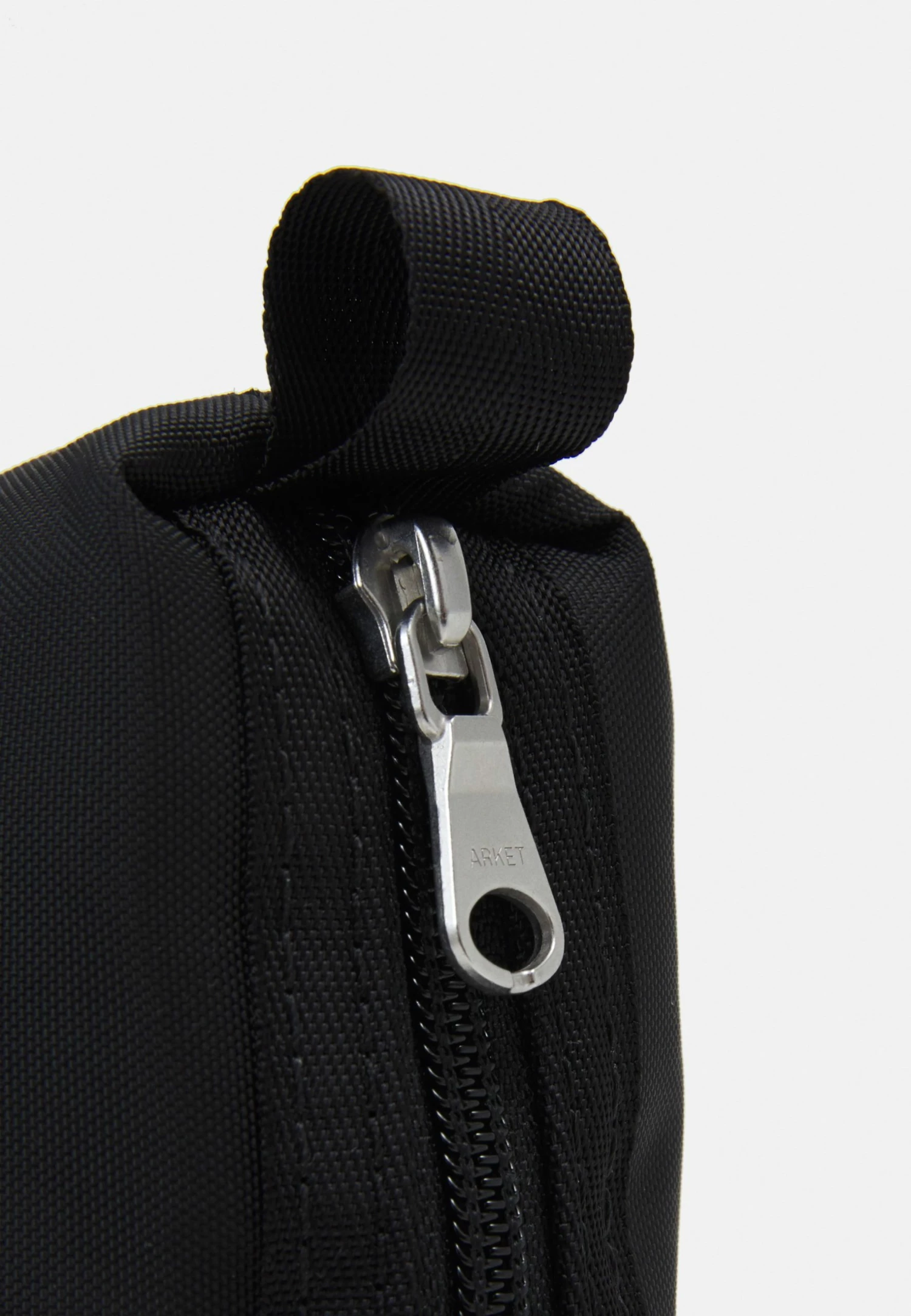 Vente flash 🧨 ARKET UNISEX - Trousse de toilette All 🎁 6 Vente flash 🧨 ARKET UNISEX - Trousse de toilette All 🎁 – Image 4