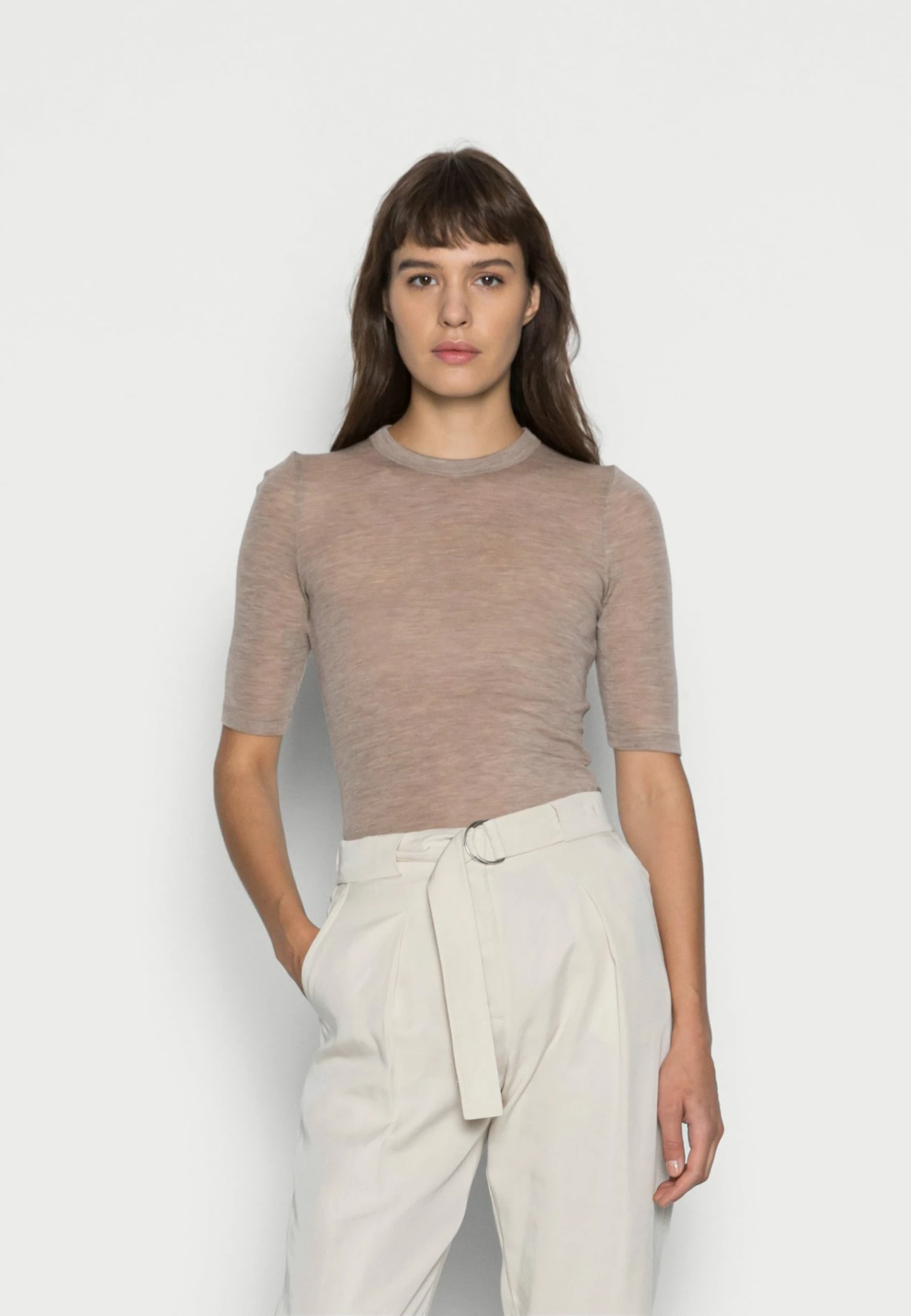 Offres 😍 ARKET T-shirt basique Women 😀 3 Offres 😍 ARKET T-shirt basique Women 😀