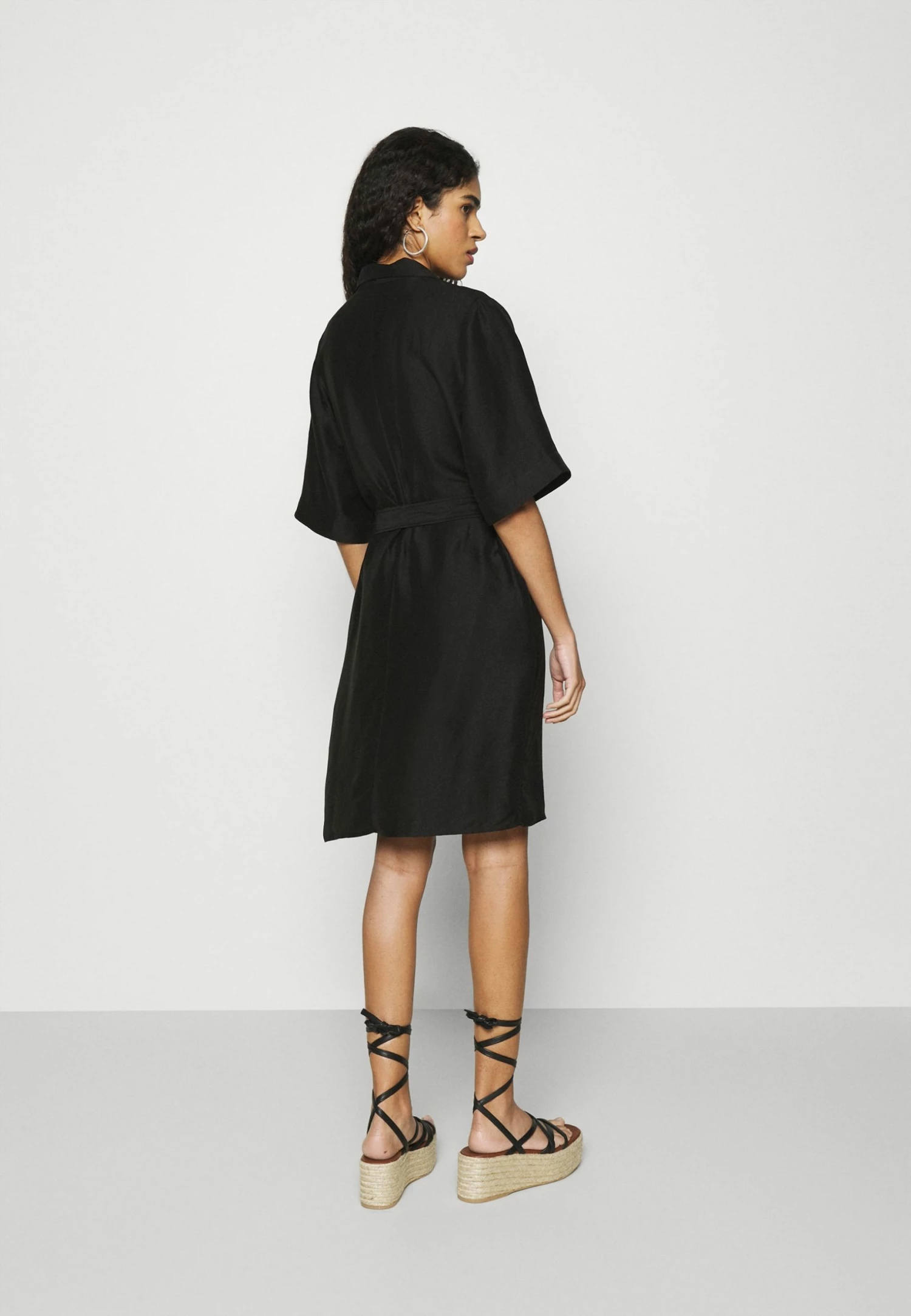 Meilleure affaire 👏 ARKET Robe chemise Women ⭐ 5 Meilleure affaire 👏 ARKET Robe chemise Women ⭐ – Image 3