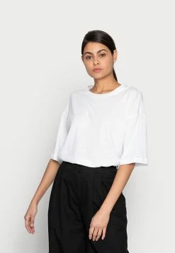 Offres 🎉 ARKET Première Qualité T-shirt basique t shirt col rond women ✨