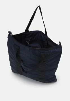 Les meilleures critiques de ✨ Haute Qualité ARKET UNISEX - Cabas bag compartiment pour pc portable 😍 10 Les meilleures critiques de ✨ Haute Qualité ARKET UNISEX - Cabas bag compartiment pour pc portable 😍 -ARKET Soldes Boutique 27cbca3ac2f843568000e2358b6fc4a3