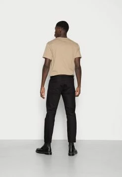 Bon marché 🤩 Prix Sacrifiés ARKET Jean droit trouser normale men 😍 13 Bon marché 🤩 Prix Sacrifiés ARKET Jean droit trouser normale men 😍 -ARKET Soldes Boutique 2e62e20f0c3843ee8a0b66578a3e11cb