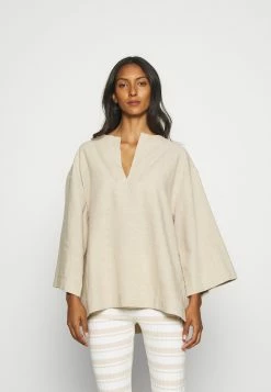 Remise ⭐ Prix Aimable ARKET Accessoire de plage beach accessories chiné women 🤩