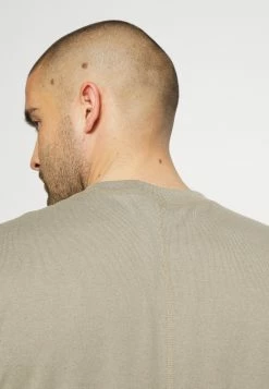 Meilleur prix 😍 ARKET T-shirt basique Prix Imbattable t shirt fitness men 🔥 -ARKET Soldes Boutique 32f38608f6ad4c179e1001cfa204eb1a