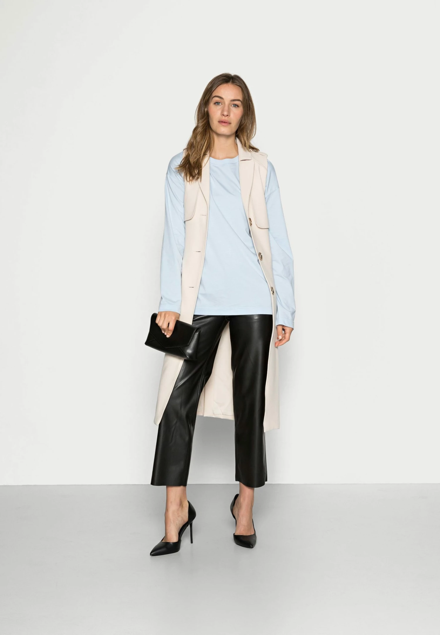 Sortie 🤩 Rabais ARKET T-shirt à manches longues t shirt col rond women ✔️ 4 Sortie 🤩 Rabais ARKET T-shirt à manches longues t shirt col rond women ✔️ – Image 2