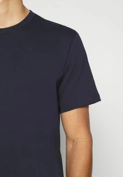 Top 10 💯 ARKET T-shirt basique qualité absolue t shirt col rond men 🎁 28 Top 10 💯 ARKET T-shirt basique qualité absolue t shirt col rond men 🎁 -ARKET Soldes Boutique 34e2c9c828b54611a9bf5c770fbd8323 1