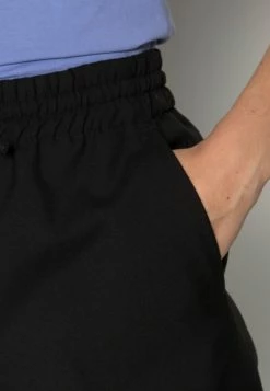 Les meilleures critiques de 🎉 ARKET Pantalon classique Réduction trouser haute women 🔔 -ARKET Soldes Boutique 3b08f19d1bd748bba81c56bf9dcb1c2a