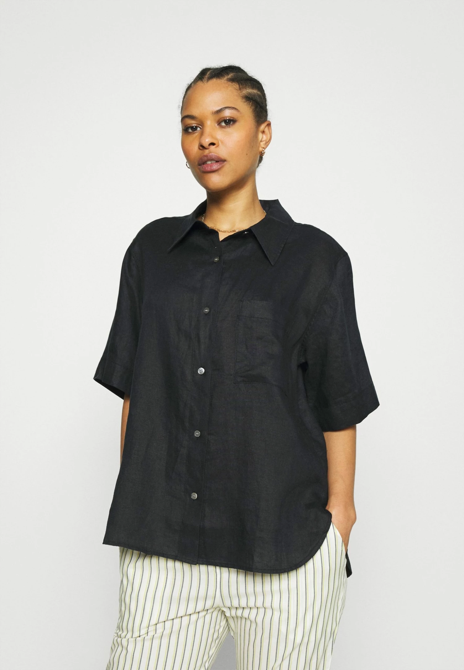 Meilleur prix 🎉 ARKET Qualité Excellente Haut de pyjama night shirt col à revers women 🧨 3 Meilleur prix 🎉 ARKET Qualité Excellente Haut de pyjama night shirt col à revers women 🧨