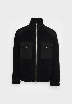 Coupon 🤩 ARKET Veste légère Men 🌟 -ARKET Soldes Boutique 5638a6591bb54cdfbfa68ab45a7bcc0b