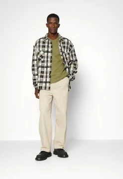 Les meilleures critiques de 🌟 ARKET Prix Avantageux Pullover col rond men 🛒 9 Les meilleures critiques de 🌟 ARKET Prix Avantageux Pullover col rond men 🛒 -ARKET Soldes Boutique 59e1f2cb77bb40fab1fc6b39a236aacf