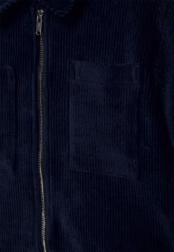 Budget ⌛ ARKET Prix Affortable Chemise shirt col à revers kids 🧨 7 Budget ⌛ ARKET Prix Affortable Chemise shirt col à revers kids 🧨 -ARKET Soldes Boutique 5a9e7723d7c140c693f3d347e20d4f32