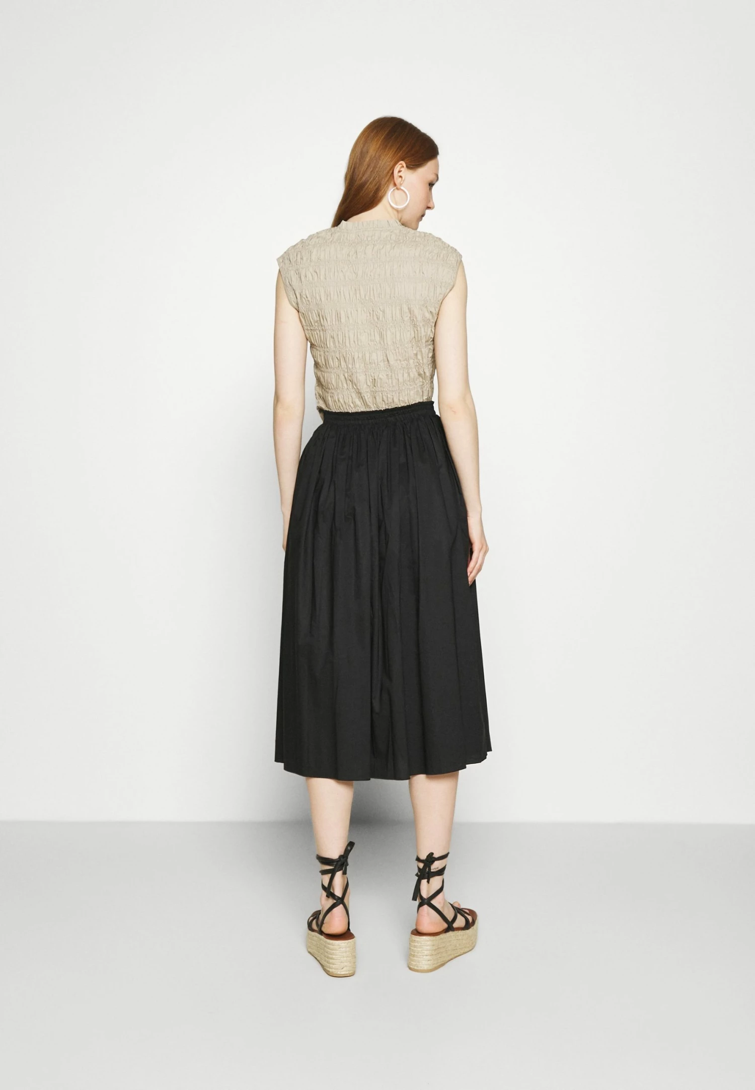 Sortie 🧨 ARKET Prix Refroidis SKIRT - Jupe trapèze couleur unie women ❤️ 5 Sortie 🧨 ARKET Prix Refroidis SKIRT - Jupe trapèze couleur unie women ❤️ – Image 3