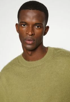 Les meilleures critiques de 🌟 ARKET Prix Avantageux Pullover col rond men 🛒 12 Les meilleures critiques de 🌟 ARKET Prix Avantageux Pullover col rond men 🛒 -ARKET Soldes Boutique 5bcc717ed95945208d5953327f6f8aff