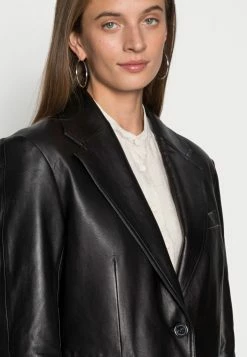 Budget 🔥 ARKET Veste en cuir Women 💯 11 Budget 🔥 ARKET Veste en cuir Women 💯 -ARKET Soldes Boutique 5f227471194144f1b932e588f93f0081