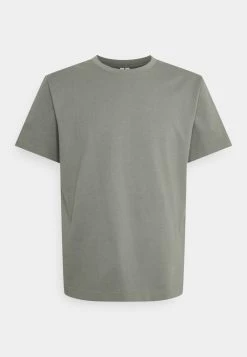 Meilleur prix ✔️ ARKET T-shirt basique Discount En Ligne t shirt col rond men 🧨 32 Meilleur prix ✔️ ARKET T-shirt basique Discount En Ligne t shirt col rond men 🧨 -ARKET Soldes Boutique 62538223d04f4c1b8c84a7ba2e55097e 6