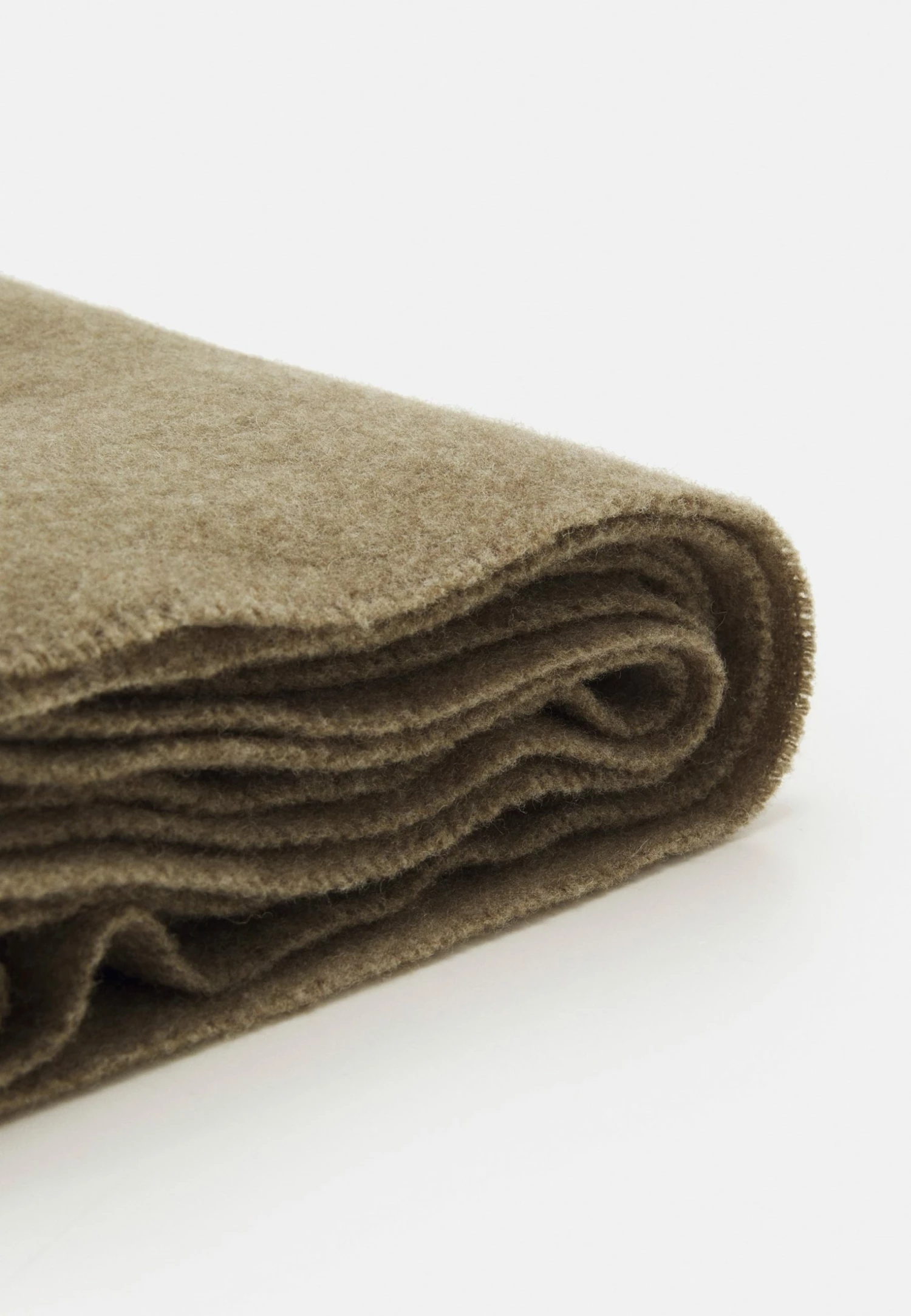 Tout neuf 🛒 ARKET UNISEX - Écharpe All 🎉 4 Tout neuf 🛒 ARKET UNISEX - Écharpe All 🎉 – Image 2