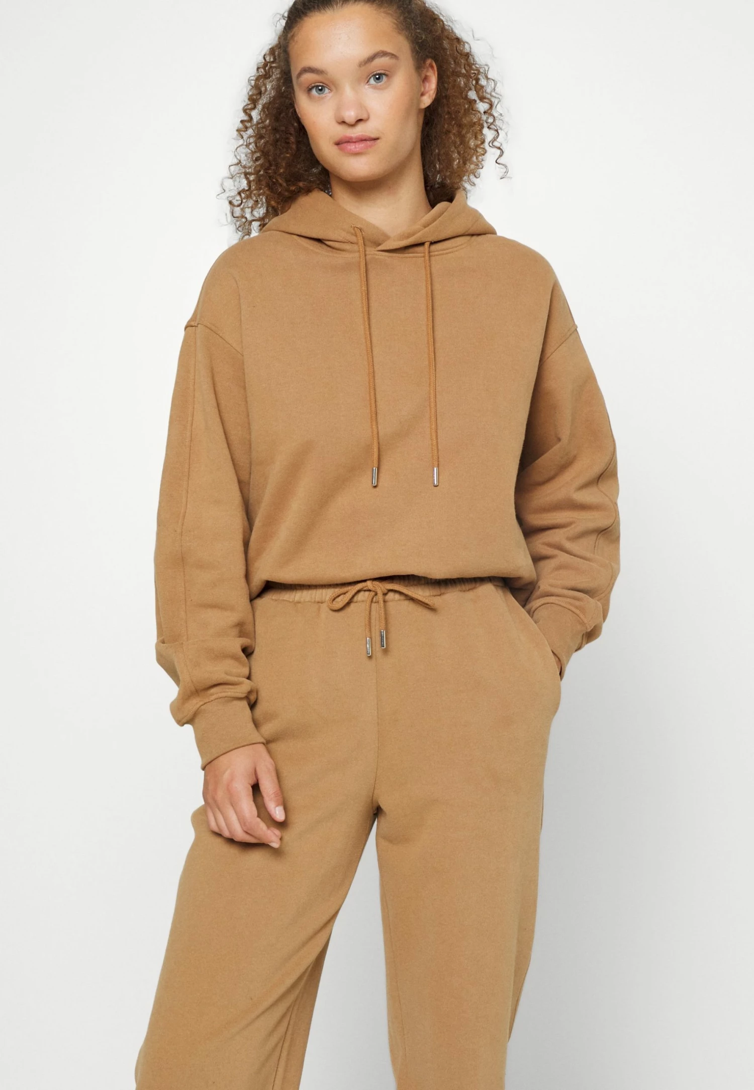 Sortie 🌟 ARKET Pantalon de survêtement Prix Accessible trouser fitness women 🧨 6 Sortie 🌟 ARKET Pantalon de survêtement Prix Accessible trouser fitness women 🧨 – Image 4