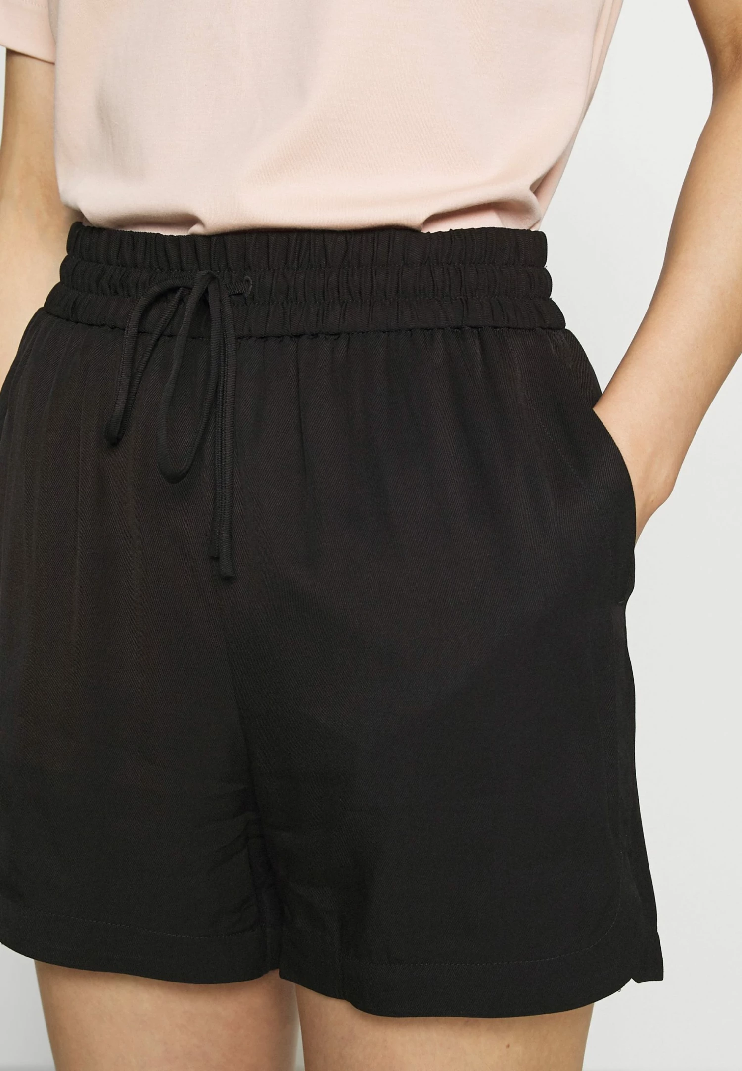 Acheter ⭐ ARKET qualité absolue Short trouser haute women 💯 8 Acheter ⭐ ARKET qualité absolue Short trouser haute women 💯 – Image 6