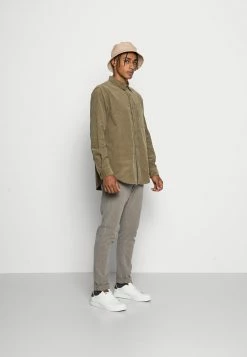 Meilleure vente 🔥 ARKET Chemise Qualité garantie 100% shirt col kent men 🔔 9 Meilleure vente 🔥 ARKET Chemise Qualité garantie 100% shirt col kent men 🔔 -ARKET Soldes Boutique 6cfbd4d13b6e483fa6fd30fd263bfa32