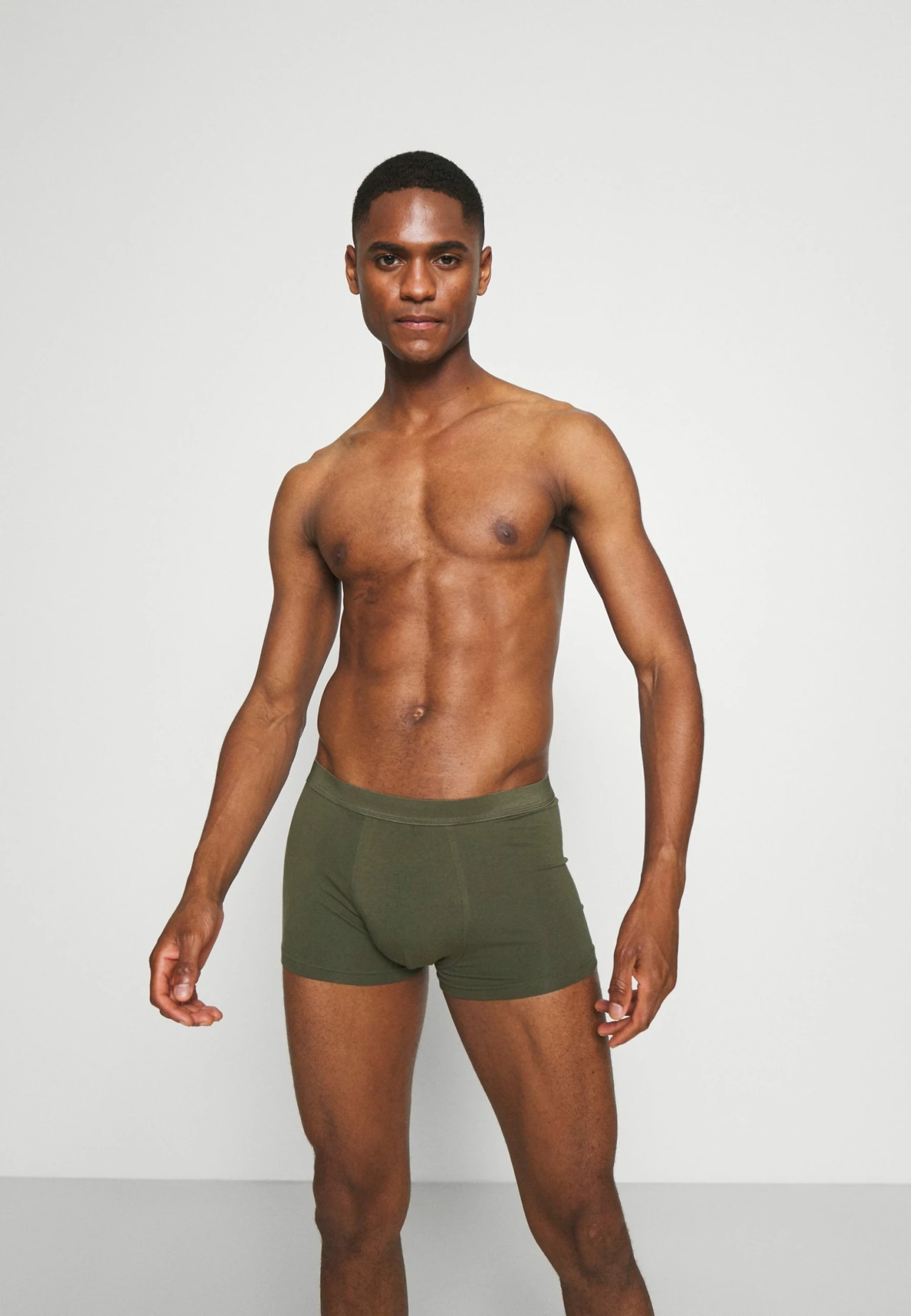 Offres ✔️ ARKET 3 PACK - Shorty Prix Gelé underpant normale men ⭐ 3 Offres ✔️ ARKET 3 PACK - Shorty Prix Gelé underpant normale men ⭐