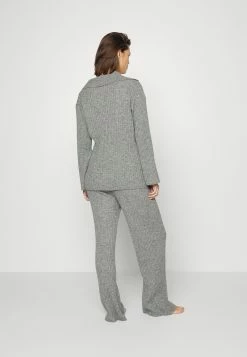 Nouveau 👍 ARKET Pyjama Prix Accessible nightwear combination haute women 🎁 10 Nouveau 👍 ARKET Pyjama Prix Accessible nightwear combination haute women 🎁 -ARKET Soldes Boutique 6dbe2126ee06415d8b2e6a61c7e5e6a0