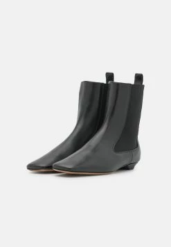 Les meilleures critiques de ⭐ ARKET Bottines Assurance De l’Authenticité ankle boots carré women ❤️ 10 Les meilleures critiques de ⭐ ARKET Bottines Assurance De l’Authenticité ankle boots carré women ❤️ -ARKET Soldes Boutique 6e16eb7c015042f096dfc1ccc63092e6