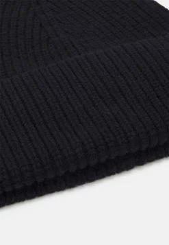 Bon marché ✔️ ARKET Bonnet Women ✨ -ARKET Soldes Boutique 72cef6f459824a47b61cb3bd65fef921