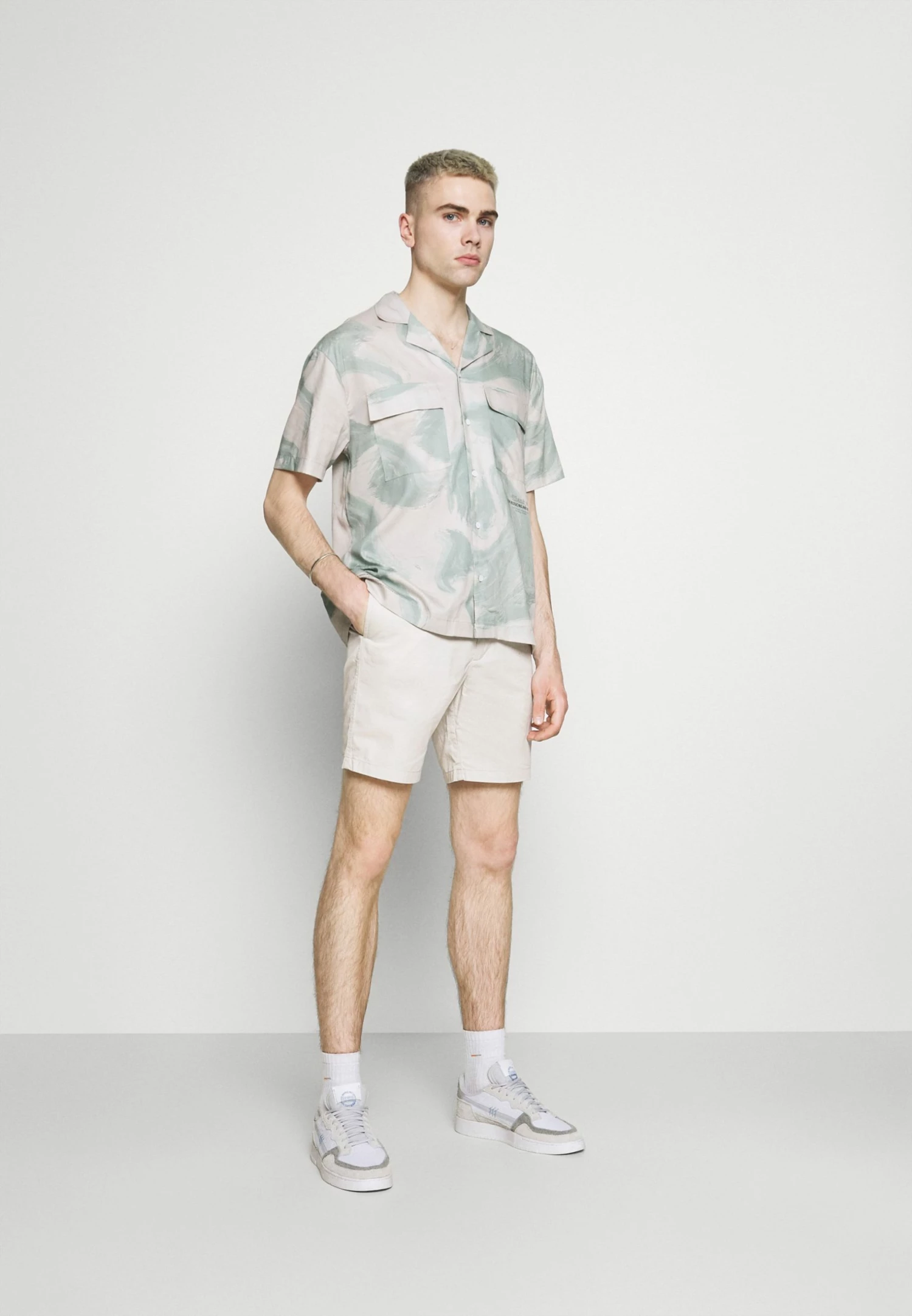 Meilleure vente 🔥 ARKET Short Prix Accessible trouser normale men 🔔 4 Meilleure vente 🔥 ARKET Short Prix Accessible trouser normale men 🔔 – Image 2