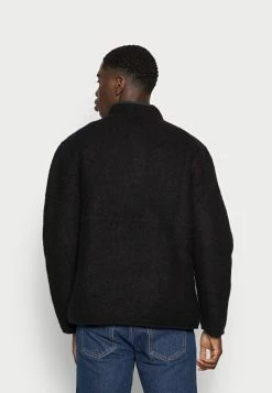 Promo 🛒 ARKET Pullover Prix Discount col camionneur men ✨ -ARKET Soldes Boutique 77ab41a451044d0f97596d6438fde672