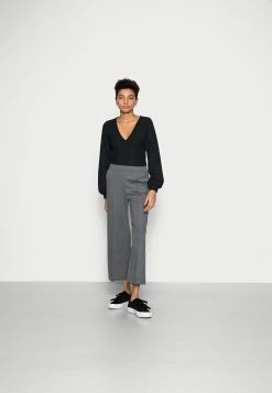 Le moins cher 🧨 ARKET Prix d’Amis Pantalon classique trouser haute women 🔥