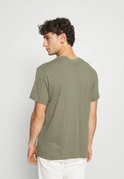 Bon marché ✨ ARKET UNI - T-shirt basique Réduction t shirt col rond men 🌟 -ARKET Soldes Boutique 7e515fc219f447239ef37b24f7dd972f