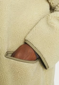 Tout neuf 🛒 ARKET Veste de survêtement Women 🌟 -ARKET Soldes Boutique 83f4606b4c34468b965ca41292c95274