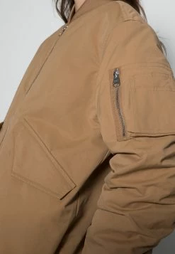 Sortie ⌛ ARKET Blouson Bomber Prix Distinctifs coat col officier women 😍 -ARKET Soldes Boutique 87f2f7bddea843248b7aa2ca04c7259e