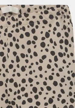 Coupon 🔔 ARKET Prix Imbattable UNISEX - Short trouser haute kids 🎁 7 Coupon 🔔 ARKET Prix Imbattable UNISEX - Short trouser haute kids 🎁 -ARKET Soldes Boutique 88a0535f4028401e93c35f22bd80d33e